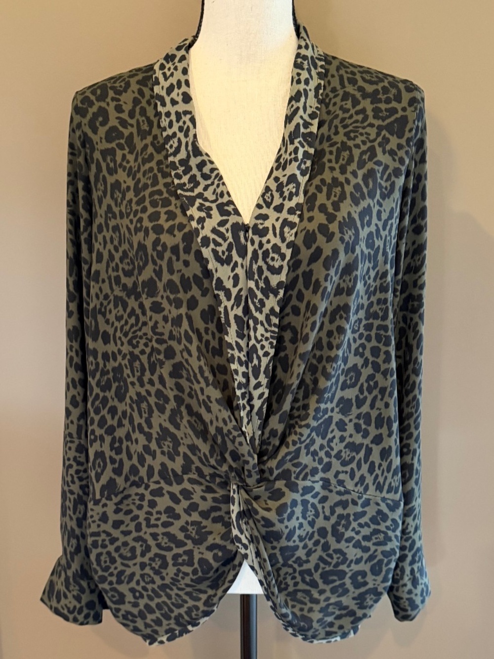 Express Women's Green & Black Animal Print Twist Front Long Sleeve, Size Medium